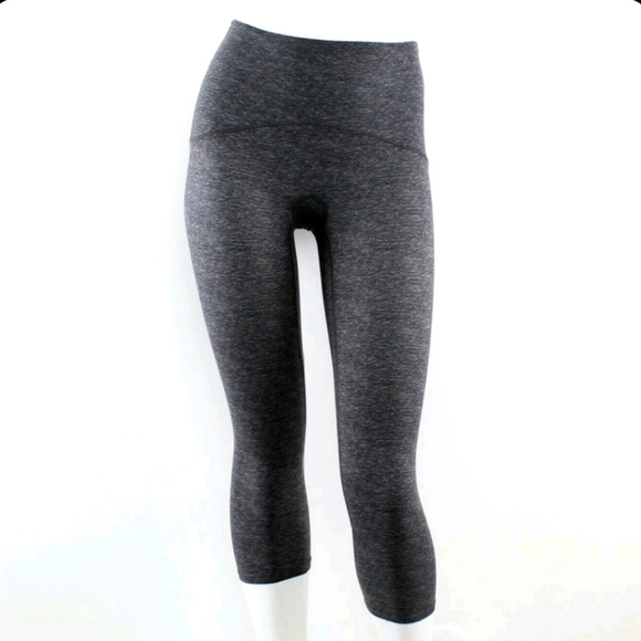 SPANX Active Cropped Compression Leggings Womens Plus Size 2X - Picture 4 of 5